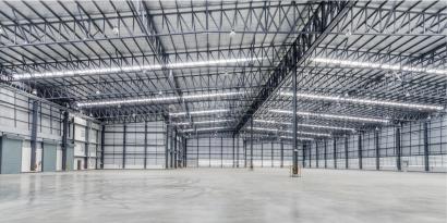Photo Intérieur d'un très grand entrepôt
