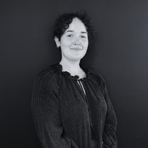Elisa Locqueneux Noir Et Blanc Format Carre
